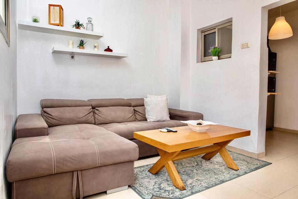 Homey Apartment Near The Beach Hadera Zewnętrze zdjęcie